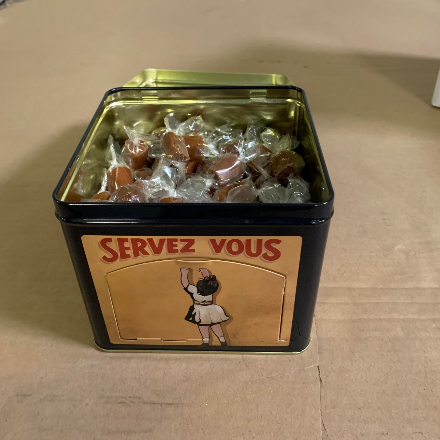 Mam Bio (Maison D'armorine) -- EOL Caramels bio servez vous (salidou) boîte métal